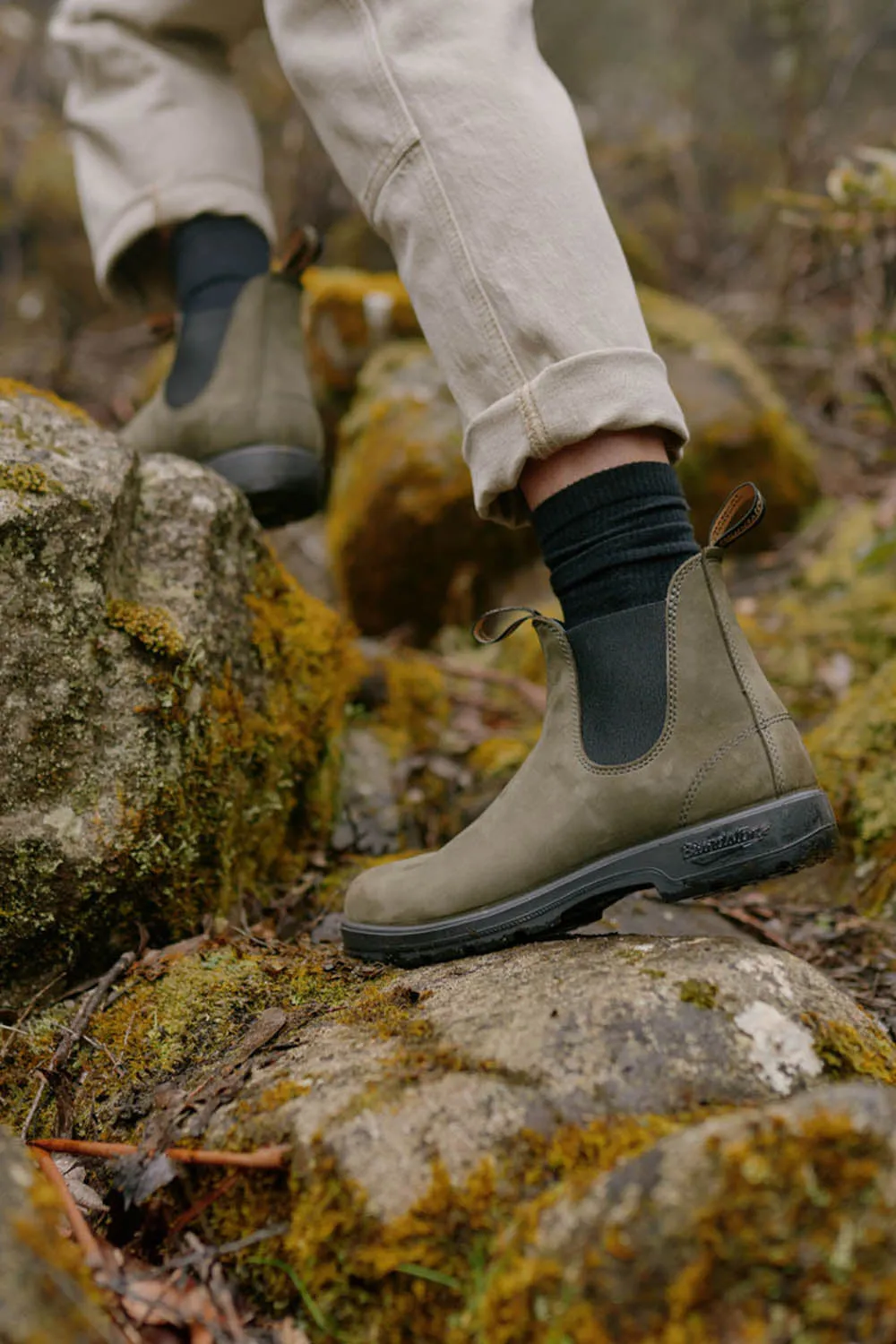 2442 Nubuck Classic Boots