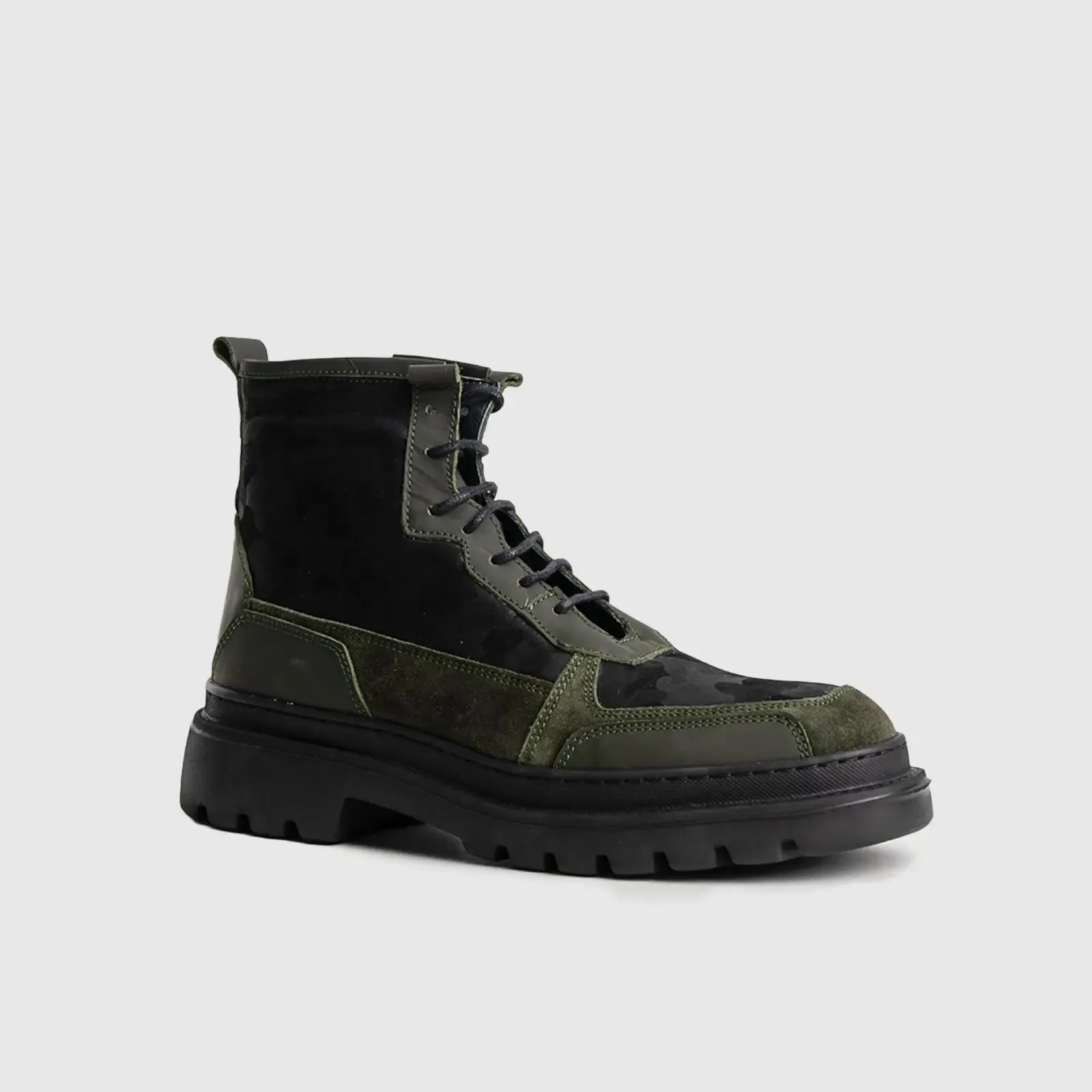 Statement Combat Boots 5114-2